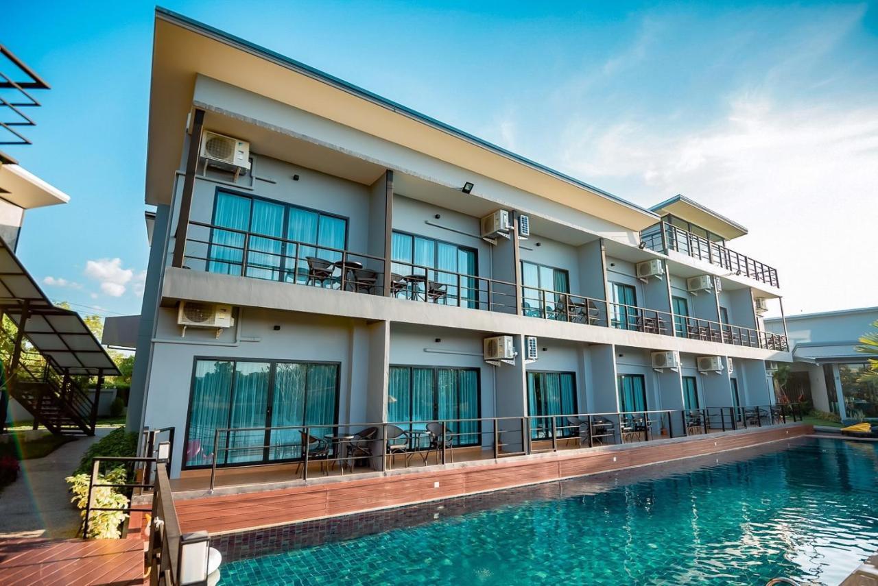 Phuengluang Riverside Hotel Chanthaburi Exterior photo